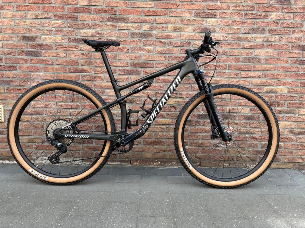 Specialized fully Epic carbon maat medium mtb. 2021-2023, Fully, Ophalen, Zo goed als nieuw