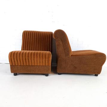 2x vintage fauteuil beschikbaar voor biedingen