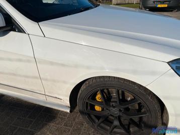 MERCEDES E KLASSE W212 wit 149 rechts voorscherm 2009-2013 beschikbaar voor biedingen