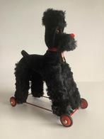 Vintage poedel Junni op wielen met origineel label, Verzamelen, Ophalen of Verzenden, Zo goed als nieuw, Stoffen beer, Overige merken
