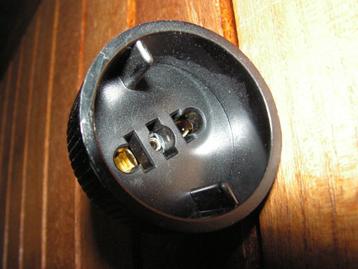 Vintage convertor plug braun 125v / 10 a type 4497901. beschikbaar voor biedingen