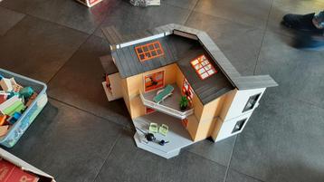 Playmobil woonhuis beschikbaar voor biedingen