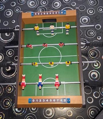 Voetbal tafel  beschikbaar voor biedingen