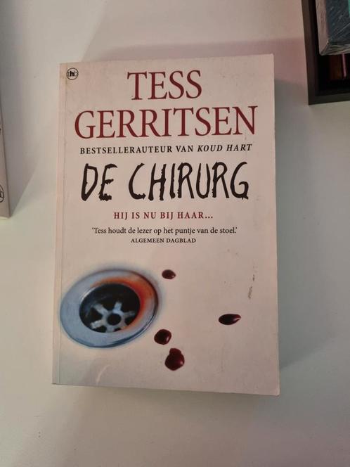 Tess Gerritsen - De Chirurg, Livres, Thrillers, Comme neuf, Enlèvement ou Envoi