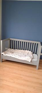 Babybed Quax, Kinderen en Baby's, Kinderkamer | Complete kinderkamers, Ophalen of Verzenden, Zo goed als nieuw