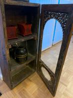 Belle petite vitrine indienne en tek, Enlèvement