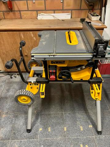 Tafelzaag Dewalt met onderstel en stofzuiger, Doe-het-zelf en Bouw, Ophalen, 70 mm of meer, Overige typen, Zo goed als nieuw