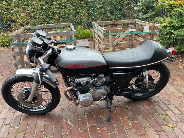 Honda CB 500 Four, Motos, Motos | Oldtimers & Ancêtres, Naked bike, plus de 35 kW, 4 cylindres, Permis Moto A, Enlèvement