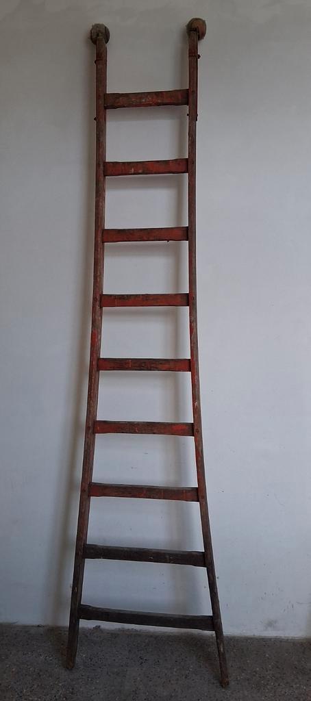 houten ladder van 2m15, Doe-het-zelf en Bouw, Ladders en Trappen, Gebruikt, Ladder, Ophalen
