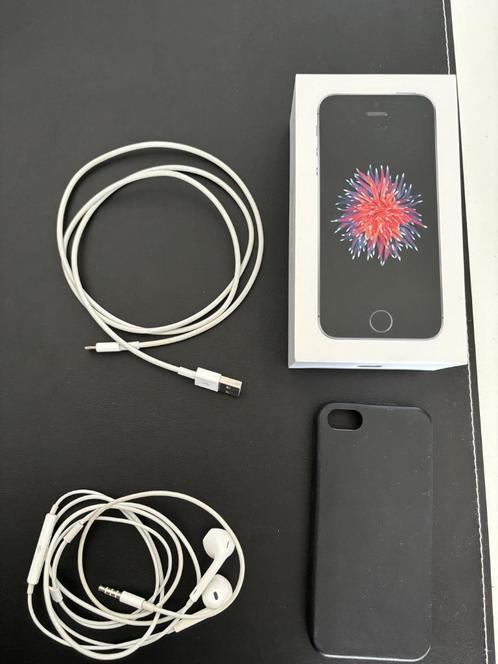 Apple Iphone SE 2016 16GB + Hoesje + Oortjes + Oplaadkabel, Télécoms, Téléphonie mobile | Apple iPhone, Utilisé, 16 GB, Sans abonnement