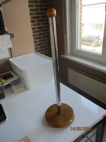 Toiletrolhouder beschikbaar voor biedingen