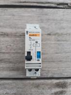 Teleruptor Merlin Gerin  24 volt, Doe-het-zelf en Bouw, Ophalen of Verzenden, Zo goed als nieuw