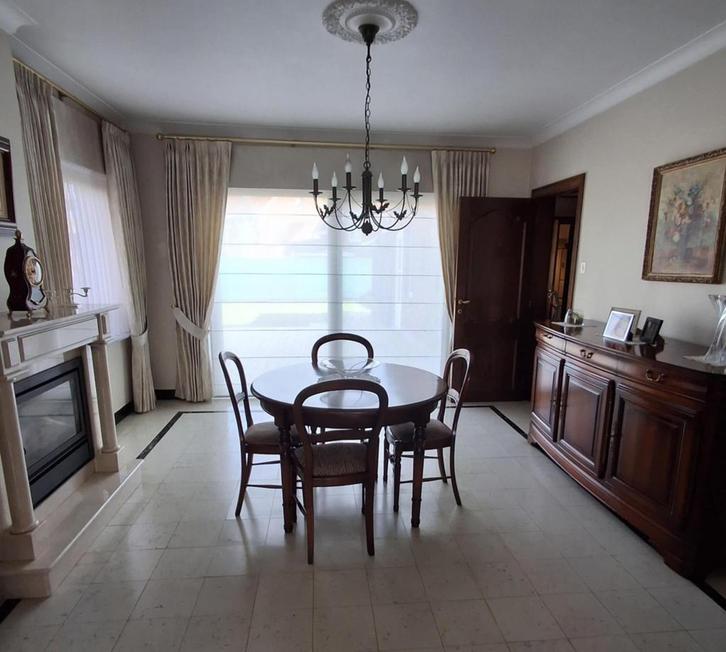 Eetplaats-Kerselaar(massief)-volledige eetplaats, Huis en Inrichting, Complete eetkamers, Zo goed als nieuw, 4 tot 6 stoelen, Ophalen