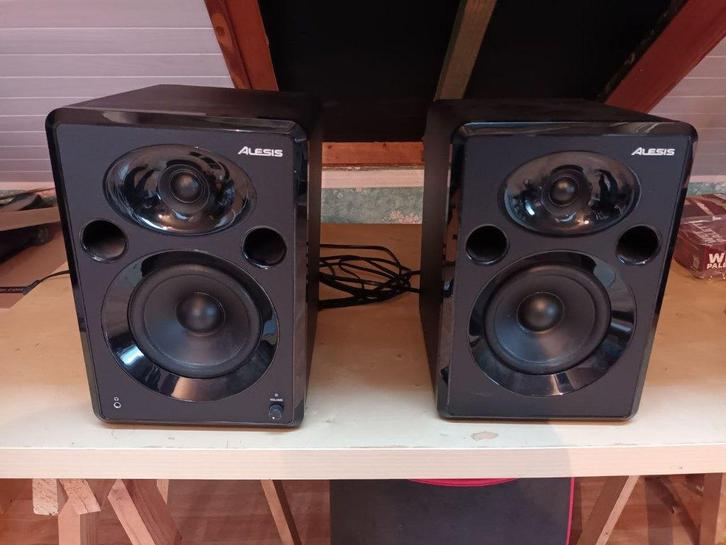 Enceintes monitoring Alesis Elevate 5 MKII, Audio, Tv en Foto, Luidsprekerboxen, Gebruikt, Complete surroundset, 60 tot 120 watt