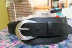 Riem zwart leder lengte 110 cm - breedte 3 tot 5 cm, Kleding | Dames, Riemen en Ceinturen, Tailleriem, Ophalen of Verzenden, Zo goed als nieuw