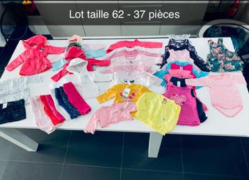 Lot taille 62 - 37 pièces pour petite fille  beschikbaar voor biedingen