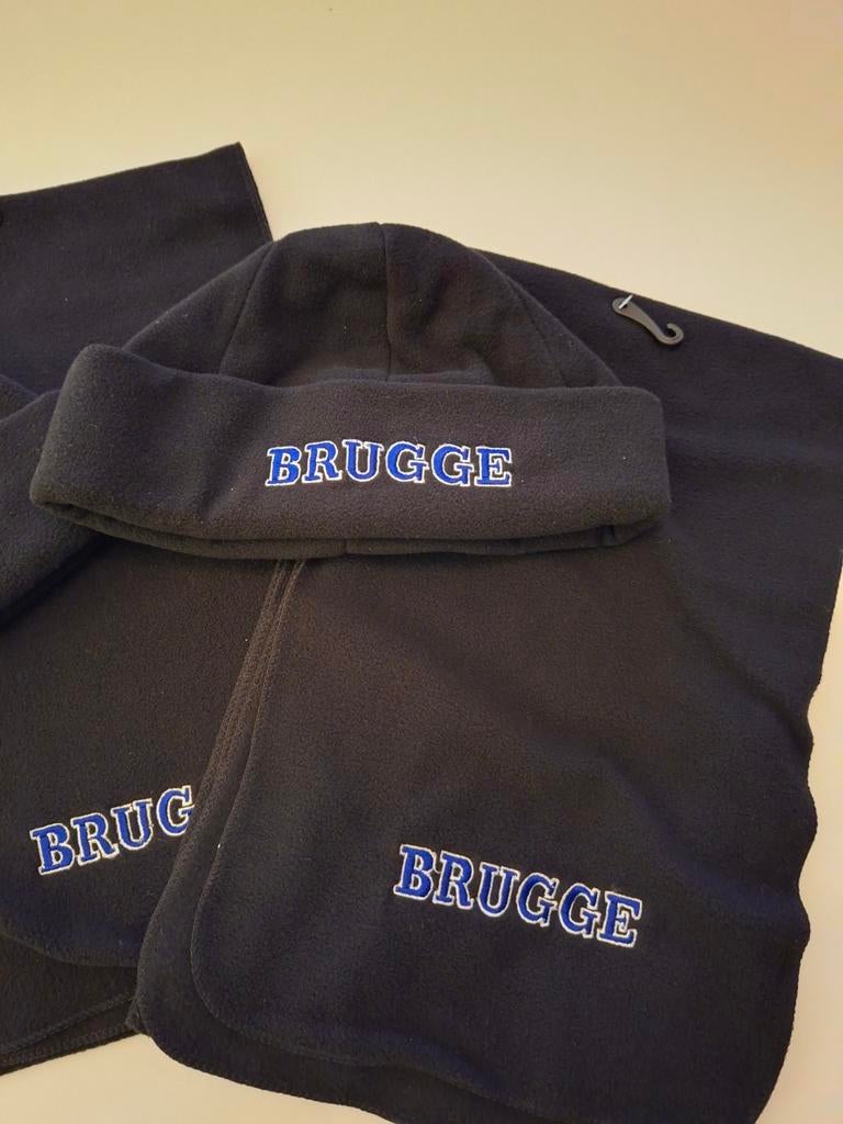 Muts en sjaal set Club Brugge – nieuw, Vêtements | Hommes, Packs de vêtements pour hommes, Neuf, Taille 52/54 (L), Enlèvement ou Envoi