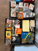 Allerlei bouten, moeren, vijzen, pluggen, Ophalen