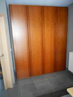 4-deurs (kleer) kast Hülsta 200 b x 242,5 h x 62 d, Ophalen