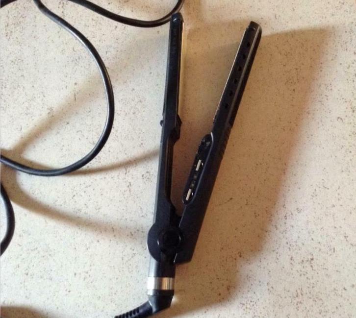 Fer à lisser lisse Babybliss, Bijoux, Sacs & Beauté, Beauté | Soins des cheveux, Enlèvement ou Envoi