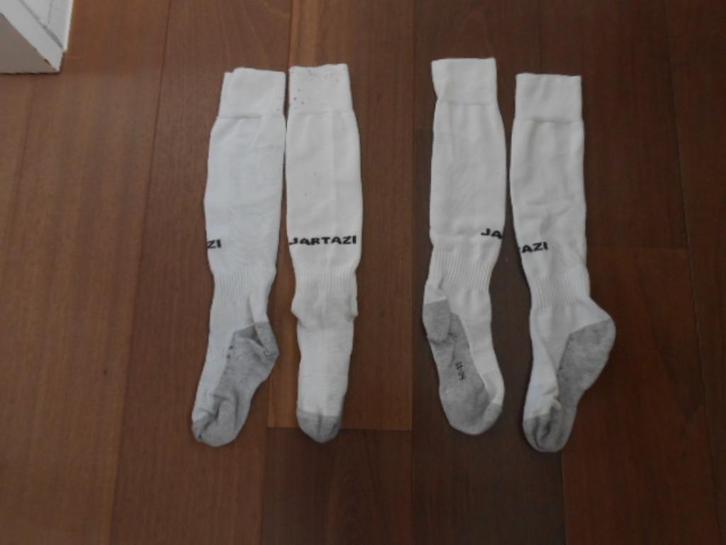 2 x voetbalkousen 31 - 34 Jartazi samen 1 euro, Kinderen en Baby's, Kinderkleding | Schoenen en Sokken, Gebruikt, Sokken, Jongen of Meisje