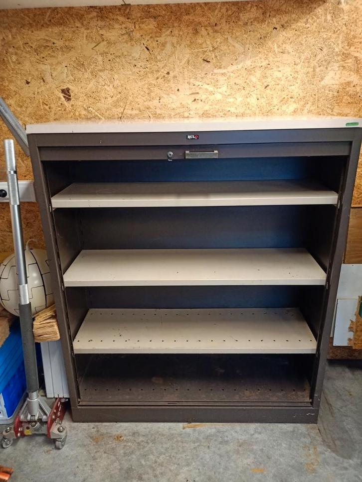 Bulo kast, Huis en Inrichting, Kasten | Roldeurkasten en Archiefkasten, Ophalen