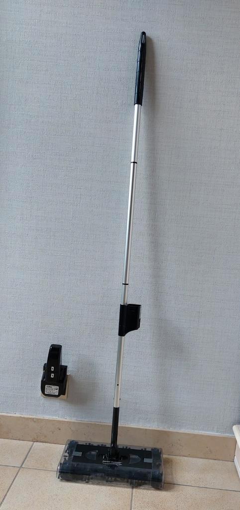 Elektrische roterende bezem Swivel Sweeper., Elektronische apparatuur, Stofzuigers, Zo goed als nieuw, Ophalen of Verzenden