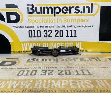 Grill Volkswagen Golf 6 2007-2012 2-M3-8168R beschikbaar voor biedingen