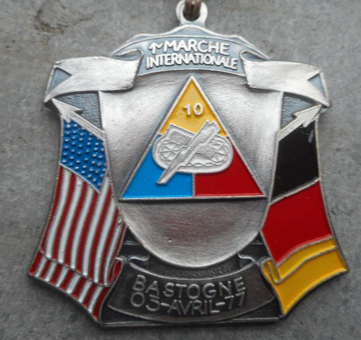 BELGIQUE - MEDAILLE BASTOGNE COMMEMORATIVE WW2, Collections, Objets militaires | Général, Armée de terre, Envoi