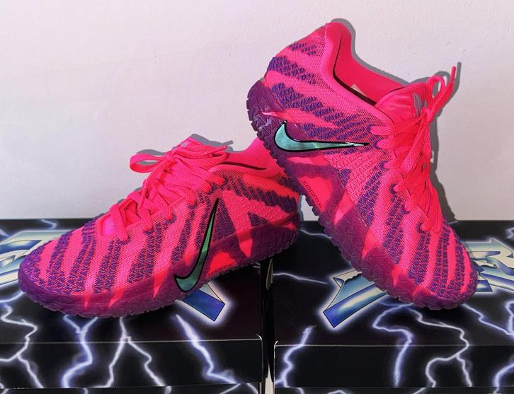 Nike JA MORANT J3  sneakers, Sport en Fitness, Basketbal, Zo goed als nieuw, Ophalen