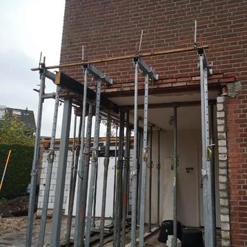 Poutrel steken bij draagmuur.Bel ons of Whatsapp 0465826053 beschikbaar voor biedingen