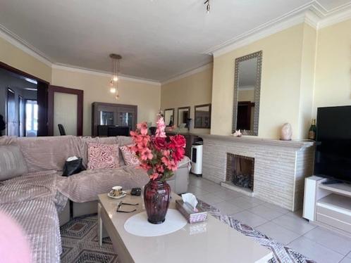 Instapklaar  gerenoveerd 2slpk app te Ledeberg met terras!, Immo, Huizen en Appartementen te koop, Gent, tot 200 m², Appartement
