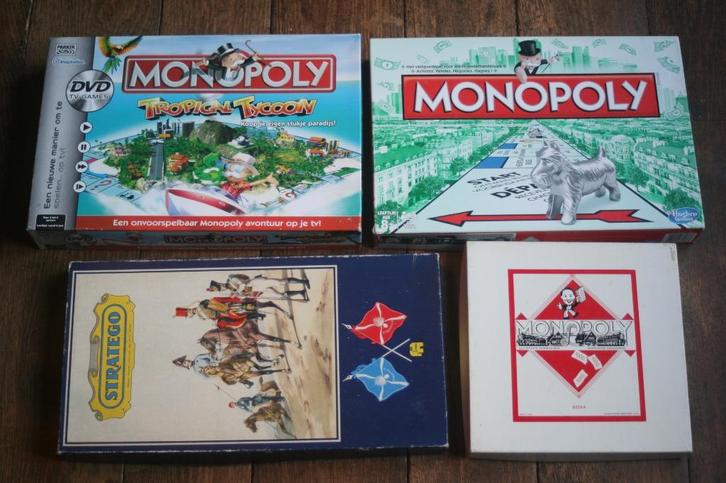 4 x monopoly classic, vintage, tropical tycoon + stratego, Hobby en Vrije tijd, Gezelschapsspellen | Bordspellen, Zo goed als nieuw