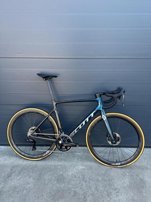 Scott Addict RC pro (L) NIEUWSTAAT, Sport en Fitness, Wielrennen, Zo goed als nieuw, Ophalen