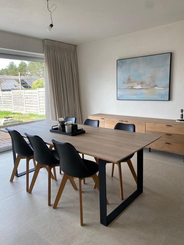 Woon- en eetkamerset eik massief (tafels, commode, tv kast…), Huis en Inrichting, Complete eetkamers, Gebruikt, 6 tot 8 stoelen