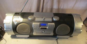 Grote Stevige Radio + Cassettespeler - JVC - 60Watt beschikbaar voor biedingen