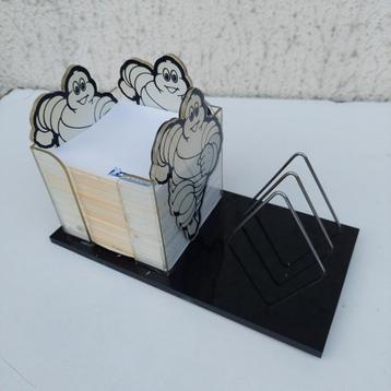 MICHELIN BIBENDUM BRIEVENHOUDER NOTITIEBLOK BANDEN 1980 beschikbaar voor biedingen