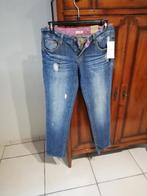 Jeans femme T/42    LONG. 101.5 CM    Pimkie    N E U F, Bleu, Pimkie, Autres tailles de jeans, Enlèvement ou Envoi