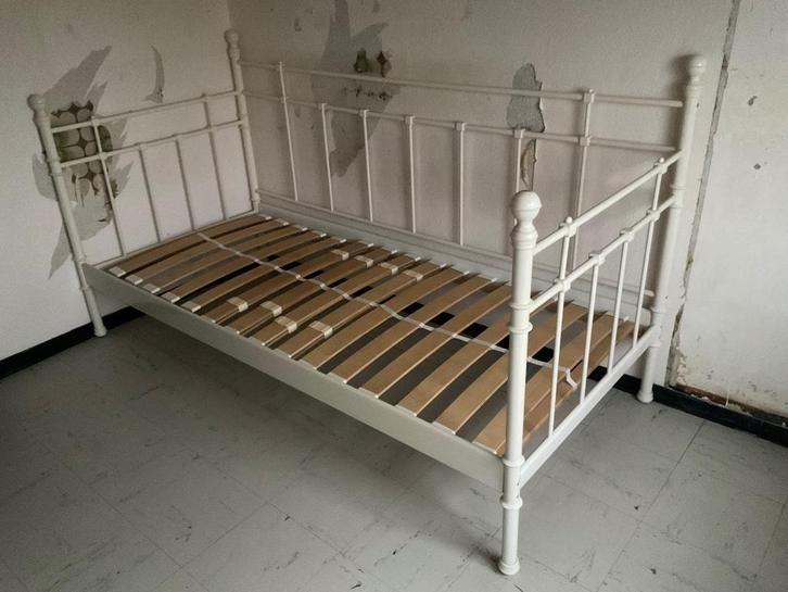 Prinsessenbed met Matras - in goede staat, Kinderen en Baby's, Kinderkamer | Bedden, Gebruikt, Matras, Ophalen