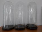 Grote oude glazen globes / stolpen op houten voet, Ophalen, Zo goed als nieuw