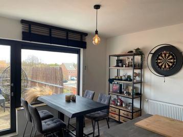 Eettafel zwart + 4 krukken grijs (140x80)(Haco Breda) beschikbaar voor biedingen