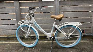 Meisjes fiets met terug trap rem - 22 inch beschikbaar voor biedingen