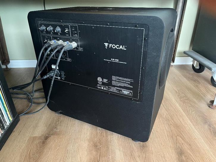 Subwoofer Focal subone, TV, Hi-fi & Vidéo, Enceintes, Comme neuf, Subwoofer, 120 watts ou plus, Autres marques, Enlèvement
