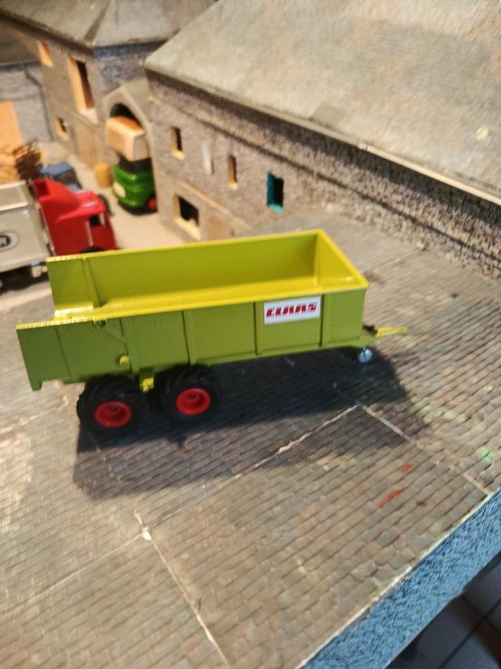 Claas Siku 1:32 kipper (gratis bij aankoop van €15 of meer), Hobby en Vrije tijd, Modelauto's | 1:32, Gebruikt, Tractor of Landbouw