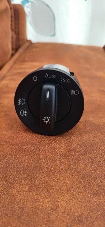 Volkswagen Licht Schakelaars

 beschikbaar voor biedingen