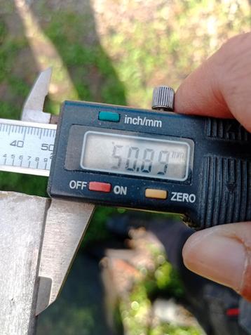 5 roestvrijstalen hoeken van 5 mm dik 50 aan een zijde van 3 beschikbaar voor biedingen