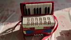 Golden Cup speelgoedaccordeon, Muziek en Instrumenten, Accordeons, Overige merken, Gebruikt, Met riemen, Overige formaten
