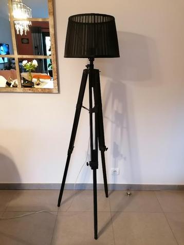 Zeer mooie vloerlamp op statief, Huis en Inrichting, Ophalen, Hout