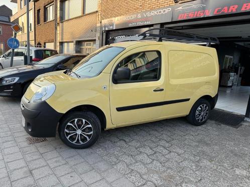 Renault Kangoo 1600 essence Avec 145000km*Roule bien*, Auto's, Bestelwagens en Lichte vracht, Bedrijf, Te koop, Airbags, Centrale vergrendeling