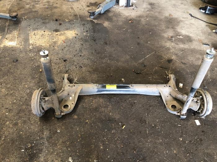 Arbre entraînement roue avant d'un Skoda Citigo, Autos : Pièces & Accessoires, Freins & Transmission, Skoda, Utilisé, 3 mois de garantie